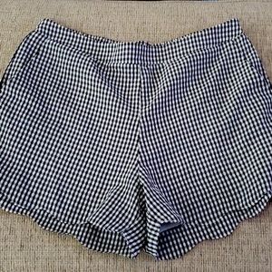 Franchesca’s L Love Blk & Wht Gingham Checkered Scalloped Shorts Pull Up Sz Lg